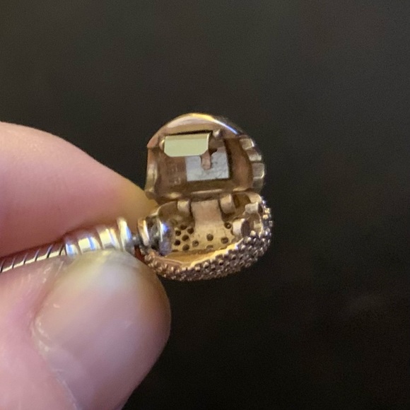 Pandora Rose Gold Pave Heart Clasp Bracelet 8.3 - Picture 2 of 3